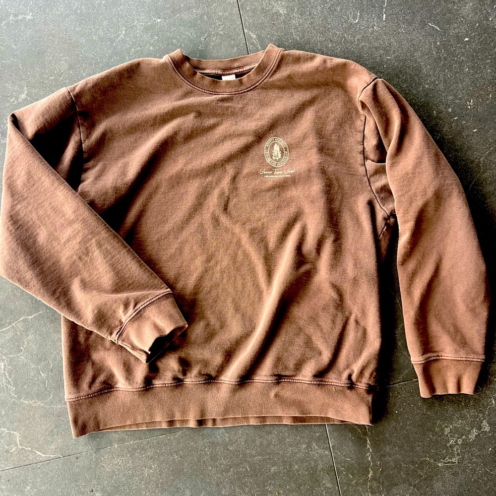 Sporty & Rich Sunset Tower men’s sweater sweatshirt